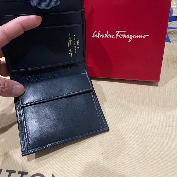 Salvatore Ferragamo Compact Wallet - Picture 6 of 12